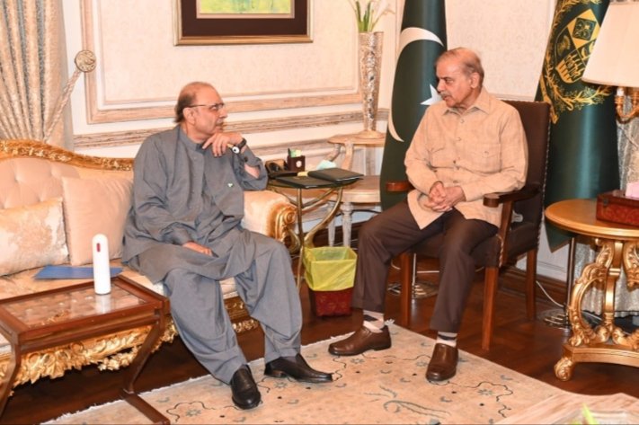 amwaqasi's tweet photo. #APPEALsackedEmployees
We Sacked Employees of all the Departments Strongly Appeal to Hon: PM of Pakistan to Resolve their Seniority and Pay Fixation issues Through  Executive Orders...🙏 @BBhuttoZardari @PakPMO @AsifZardariPPP @MNAmandokhail @MaryamNSharif34 https://t.co/2nYerSPrhd