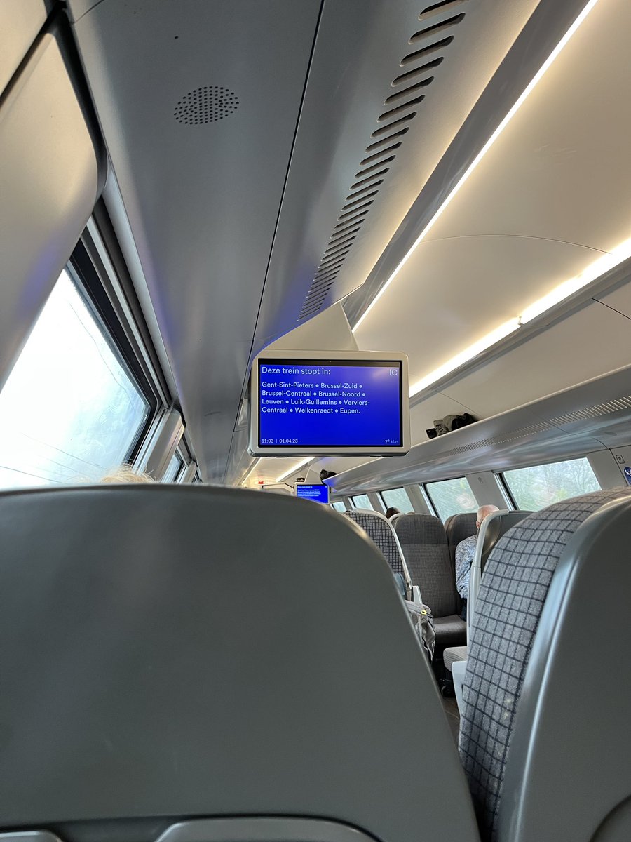 cedixmw's tweet photo. @BhamRebecca @LiamThorpECHO Lovely new double decker train in Belgium too. Couldn’t believe how nice it was https://t.co/HZwtv9m7qh