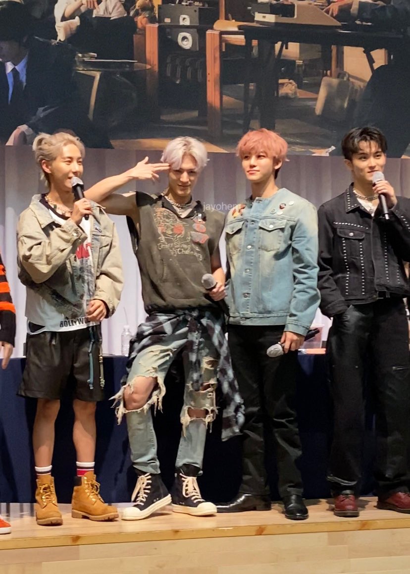 jayohem's tweet photo. 230728 istj mmt fansign #nctdream

มีความสุขมากๆเสียดายที่ไม่ได้เตรียมอะไรไปคุยด้วยมาก ไม่มีเวลาเลย แต่น้องตั้งใจคุยด้วยทุกคน ปลาทับใจ https://t.co/c4Lm3kT6o4