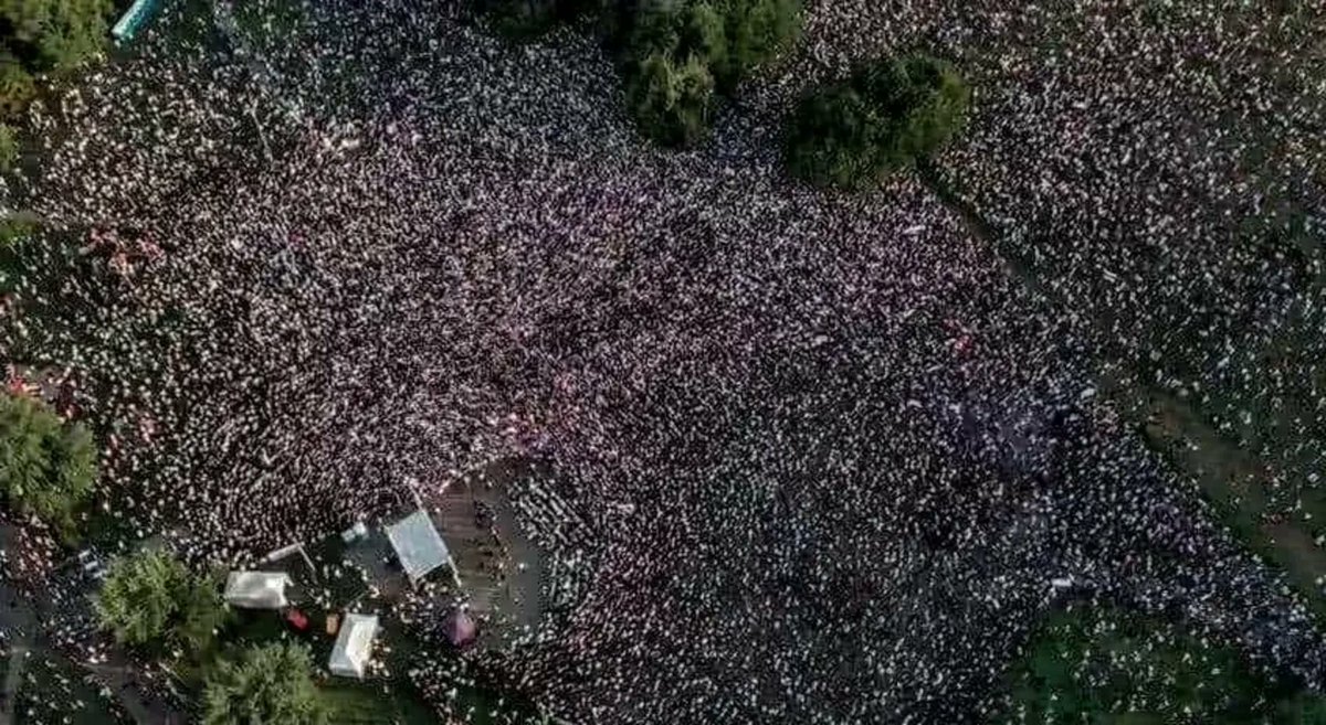 Tsihanouskaya's tweet image. I'll never forget our rally in Minsk exactly 3 years ago today - it was one of the largest ever in Belarus at the time. So many people turned out to meet us &amp;amp; chant words of freedom. We still share our dream of a democratic future for our country &amp;amp; we work towards it every day.
