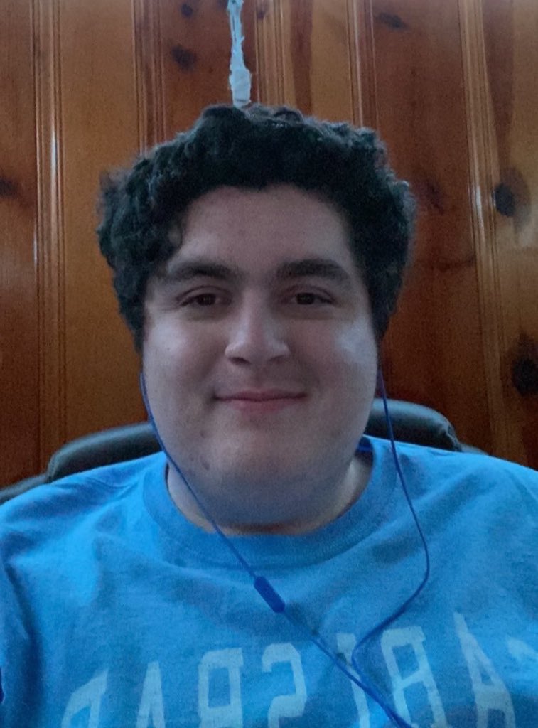 Hooverr's tweet photo. @noahbeck yeah i guess idk https://t.co/NdzrUgyLMf