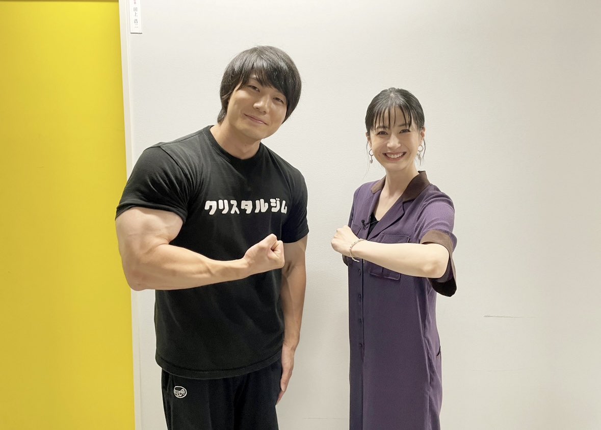 私の筋肉パーソナルトレーナー(まだ一回しか行けてない)の青木マッチョ