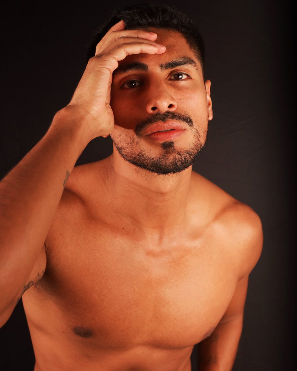 Iamdanypena's tweet image. "Breaking Barriers, Defying Limits 🚀🔥 Witness the Power of Perseverance as he Turns Dreams into Reality!

Bookings: 
📧 danymiguelpe@gmail.com
📸 @erroljohnn 

#fashionjourney #malemodeling #dreamchasers #hardworkpaysoff #fashiondreams #model