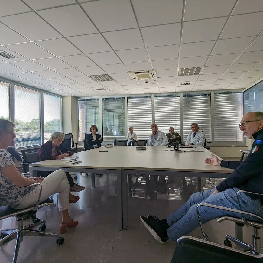 Riccardi_FVG's tweet photo. Accordo #Cro/#Asfo:arredi e attrezzature all'avanguardia, un ambiente funzionale per pazienti e personale. Nuovi ambulatori e #ospedalePordenone, 18 postazioni per chemioterapia, trattamenti oncologici innovativi attrezzature per 3 mln Medicinanucleare
@regioneFVGit @CroAviano https://t.co/YYPzaZ9EOh