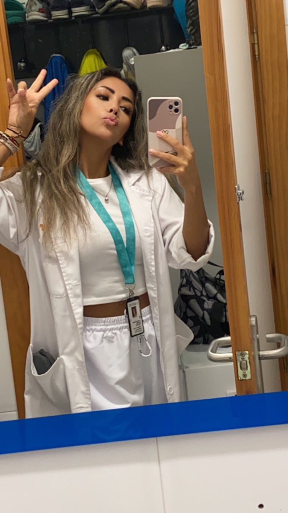 BiancaGivenchi's tweet photo. Ultima Guardia de Julio🎉🎉
Feliz Lunes ❤️ https://t.co/wy390guw36
