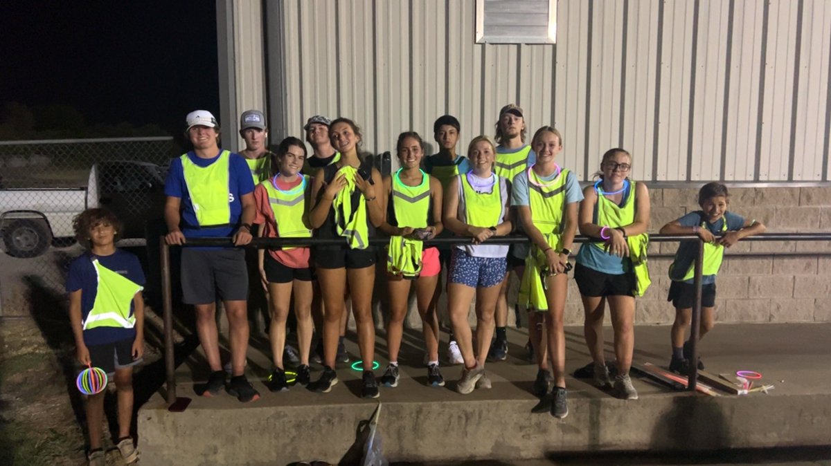 ehalfmann's tweet photo. Kicking Cross Country off like we’re  Cinderella leaving the ball! And someone even decided to join me! #snakefarm
#TolarRattlers https://t.co/BINHHzIe9j