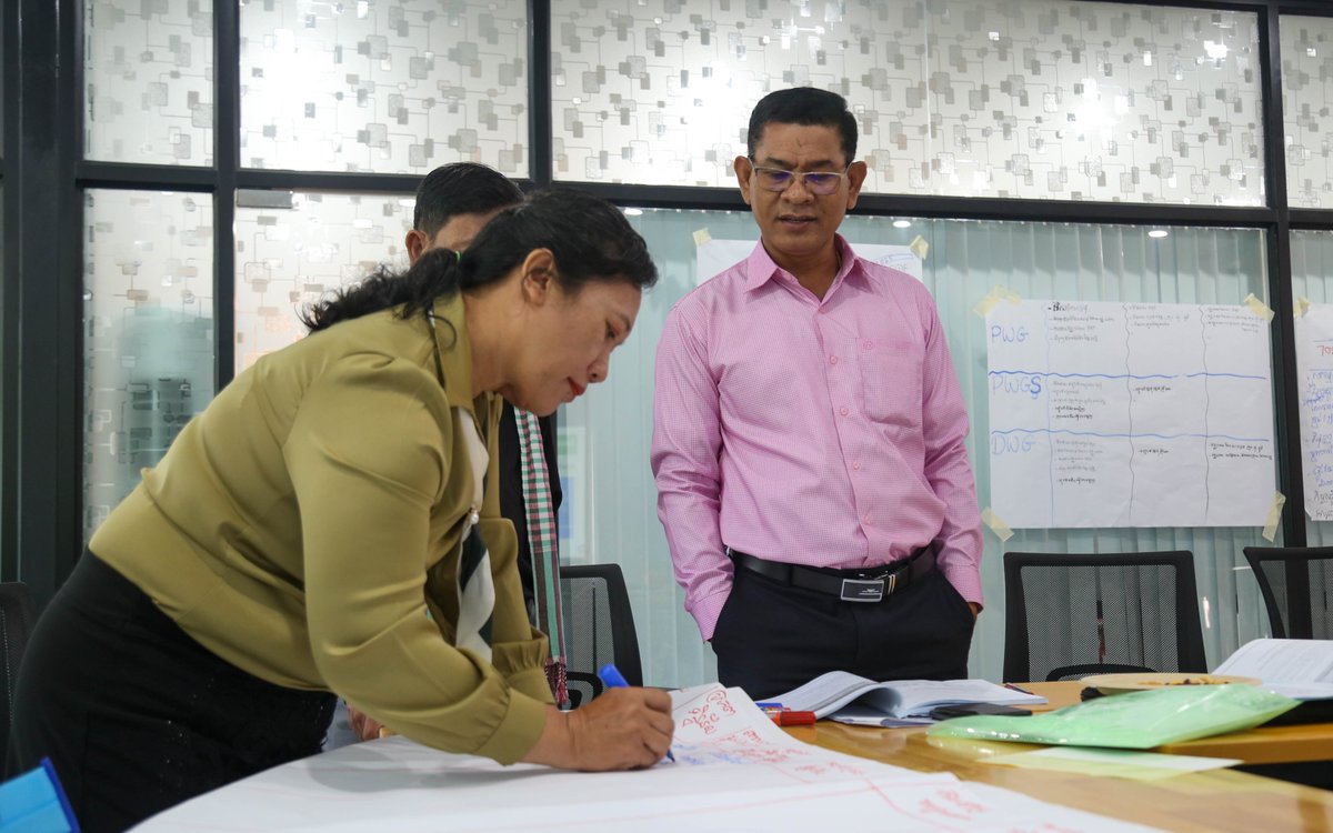 WaterAidCam's tweet photo. In collaboration with UNICEF Cambodia, WaterAid Cambodia organized a Training of Trainer (ToT) program for the National Core Team (NCT) on the topic of "Replicable Rural Sanitation System Strengthening Resource Package (RRSSSRP)" from 26-28 July, 2023. https://t.co/MmxgGWonHI