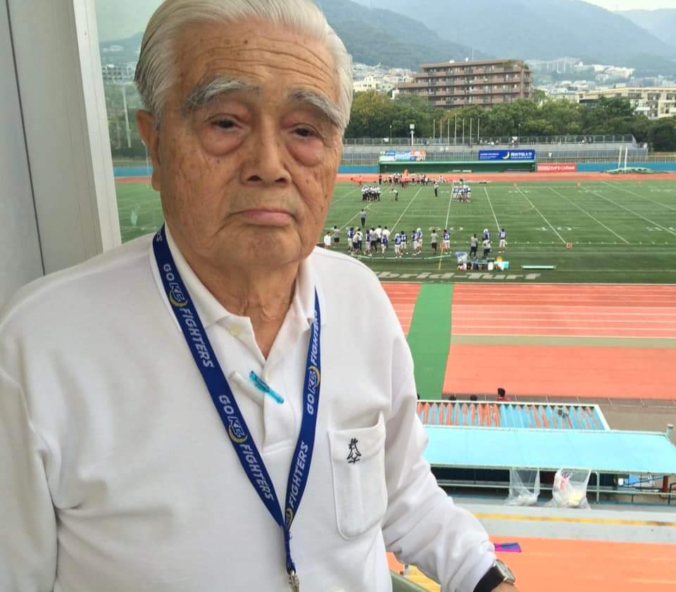 Charlie Hall tweet media