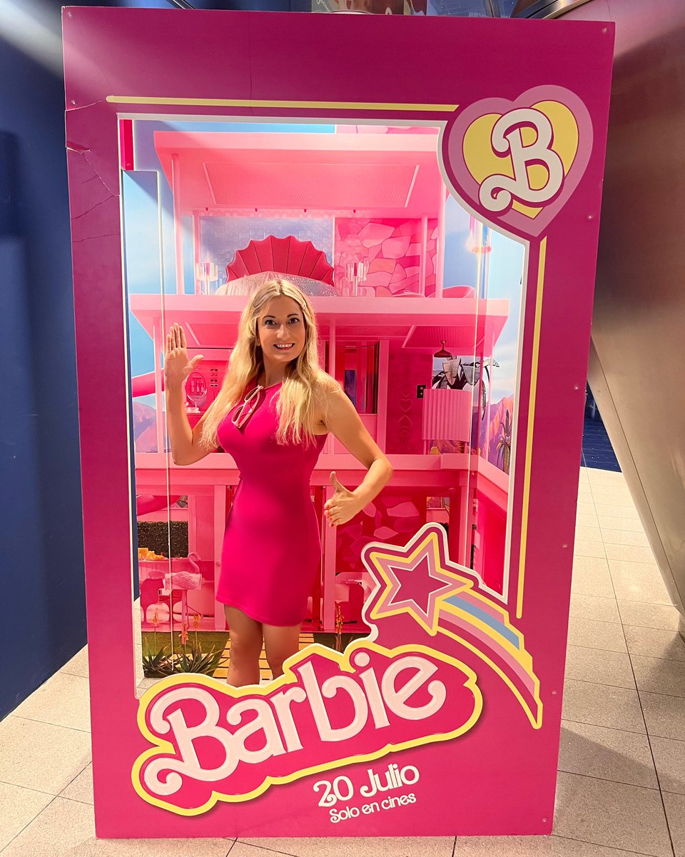 Hello, I’m Barbie! Viva Greta Gerwig! 
💘. Más pelis así por favor! 
#Barbenheimer #barbie #GretaGerwig