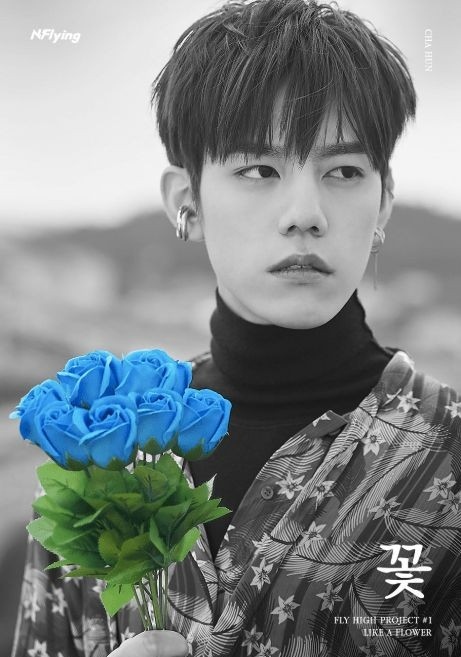 OOO_blOOm's tweet photo. why do i feel like from some angles with those hair he resembled to CHA HUN from N.Flying?!?! https://t.co/Thg1cz6yAA