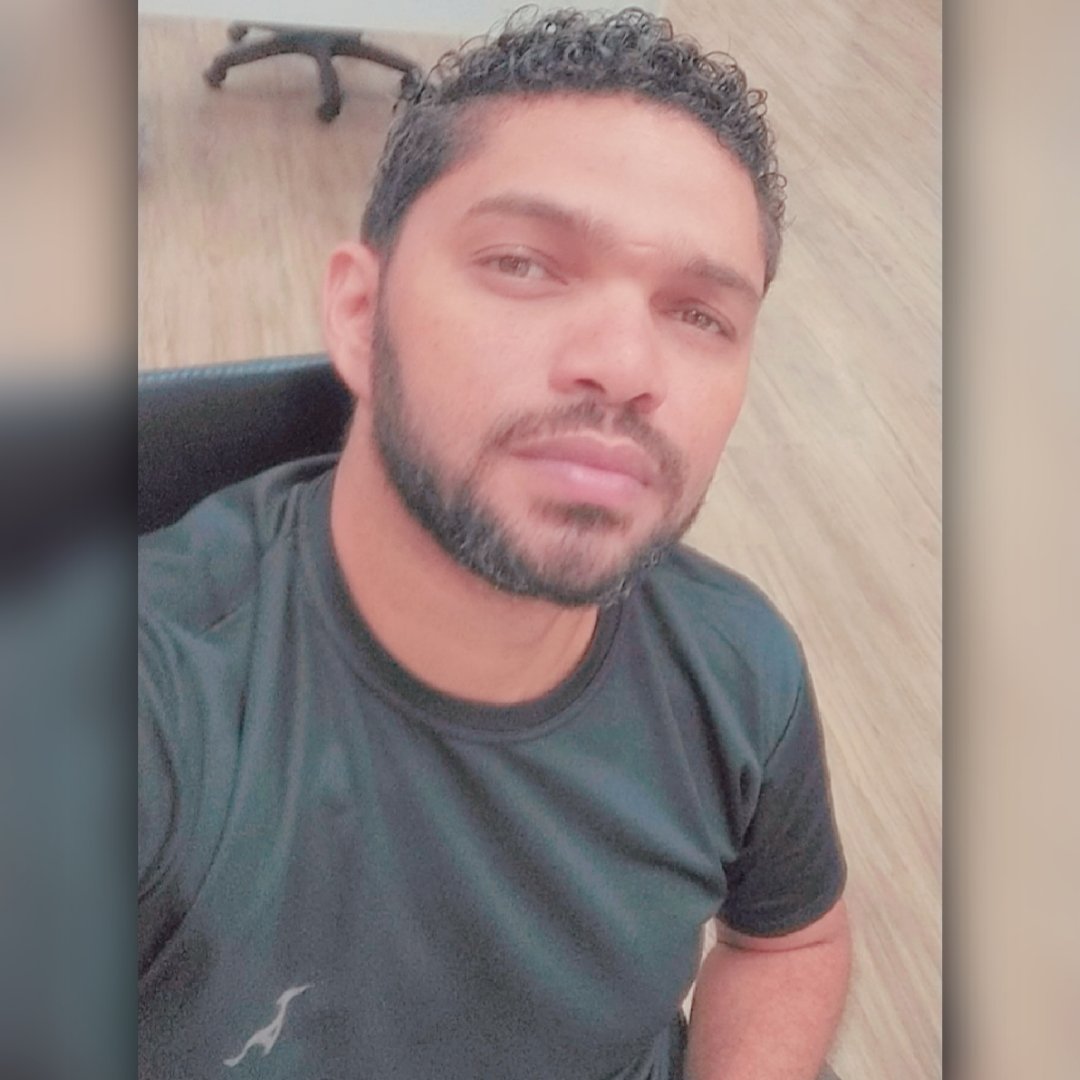 AdamsSousa's tweet photo. #NewProfilePic https://t.co/AXqV6tTBzt
