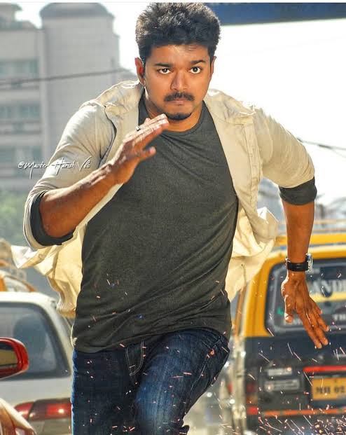TOlMovies's tweet photo. Who Has Best Running Style ?

     🔁#MaheshBabu             ❤️#Vijay https://t.co/MNg5LtADUP