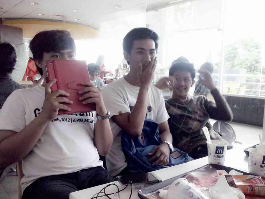 sahabat dota <a href="/satriowij/">Satrio</a> <a href="/agilukm/">αgi lukman</a>