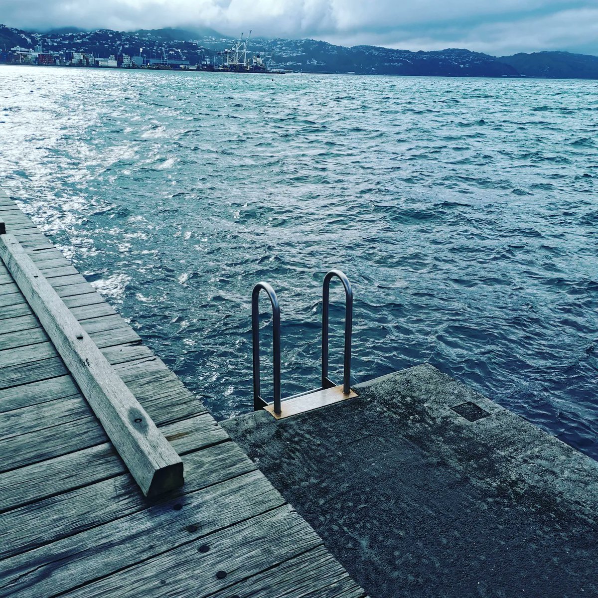 Jonsully72's tweet photo. Wellington today, had a couple of hours while out on a job, #nowwalking #wellington #NewZealand https://t.co/eXQrta8Flq