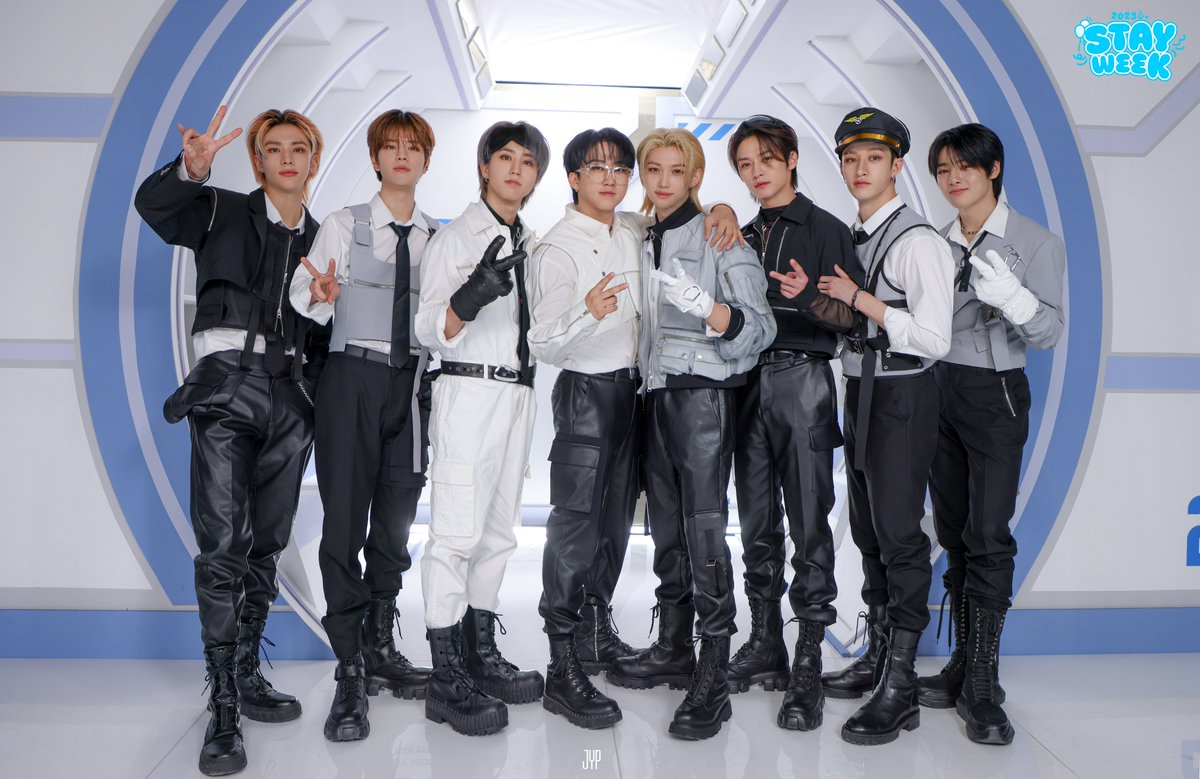 [2023 STAYweeK]
 
Stray Kids(스트레이 키즈) 3RD FANMEETING ‘PILOT : FOR ★★★★★’ Behind Cuts｜2023 STAYweeK
 
more ➡️ 💝STAY ONLY💝
 
 #StrayKids #스트레이키즈
#STAY #스테이
#2023STAYweeK #스테이위크
#스테이크
#SKZ_3RD_FANMEETING
#PILOT_FOR_5_STAR
#YouMakeStrayKidsStay