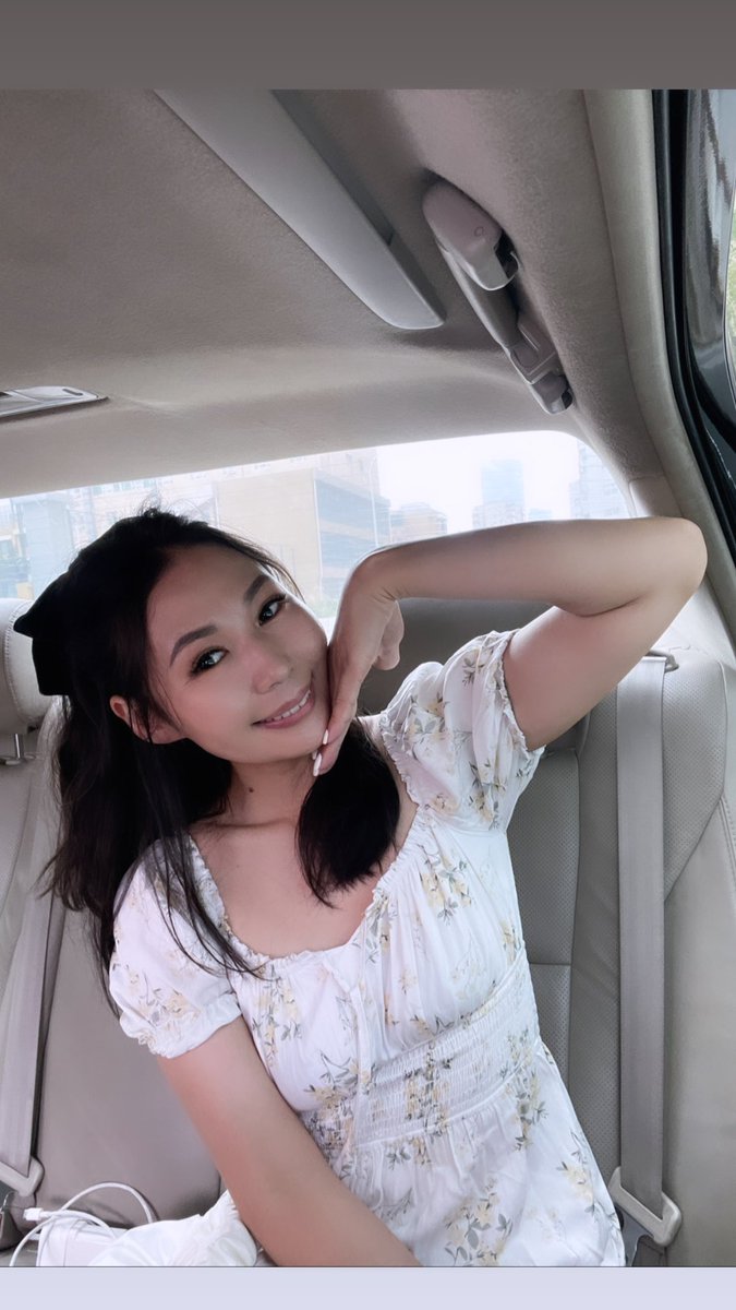 Ээжээ би цэцэг юмуу