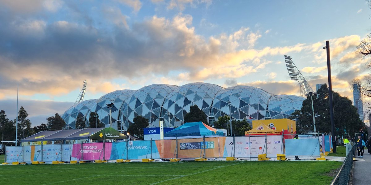 Ned Hall (@nedhallsport) on Twitter photo This is where it's all going to happen tonight. Let's hope Canada 🇨🇦 don't burst <a href="/TheMatildas/">CommBank Matildas</a> #FIFAWWC bubble in Melbourne. We're on ABC Local Radio all over Australia from 1930 aest. Join me, <a href="/beattiegoad/">beats</a> & <a href="/laurenbordin/">Lauren Bordin</a>. We're also here: ab.co/streamWWC This is where it's all going to happen tonight. Let's hope Canada 🇨🇦 don't burst <a href="/TheMatildas/">CommBank Matildas</a> #FIFAWWC bubble in Melbourne. We're on ABC Local Radio all over Australia from 1930 aest. Join me, <a href="/beattiegoad/">beats</a> & <a href="/laurenbordin/">Lauren Bordin</a>. We're also here: ab.co/streamWWC