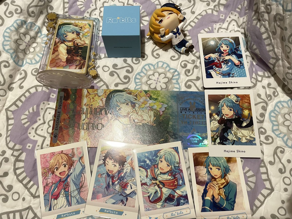 dollfuldance's tweet photo. wts enstars merch + toploaders

ra*bits set - $29 + ship
other pashas - $1.5 ea
Clear card - $1 ea

Toploaders all $8 ea except for purple sticker which is $4

@EnstarsGoods ty https://t.co/PF4qIQ7leh