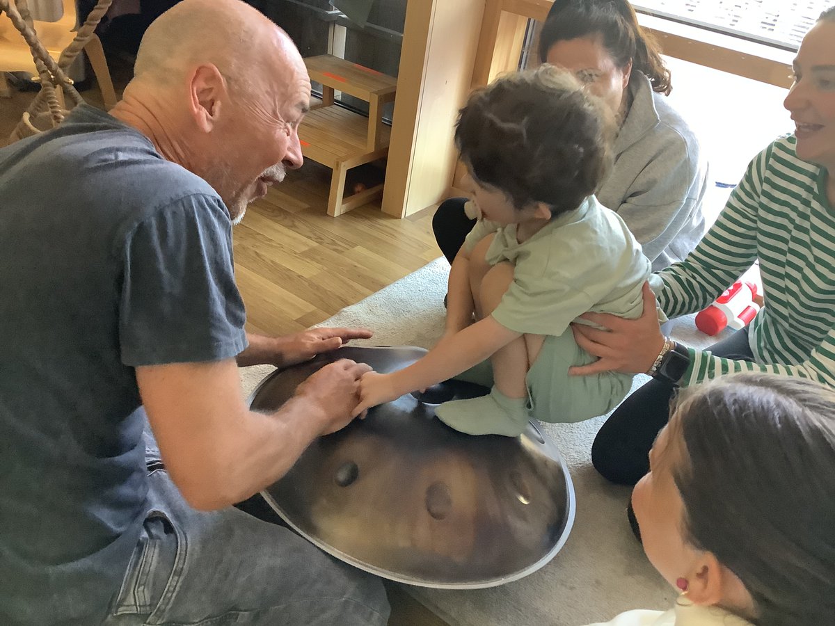 IsobelMairFC's tweet photo. The children just loved having Dave to visit with the handpans. #music #handpans #summeroffun https://t.co/p3dZYer7Kj