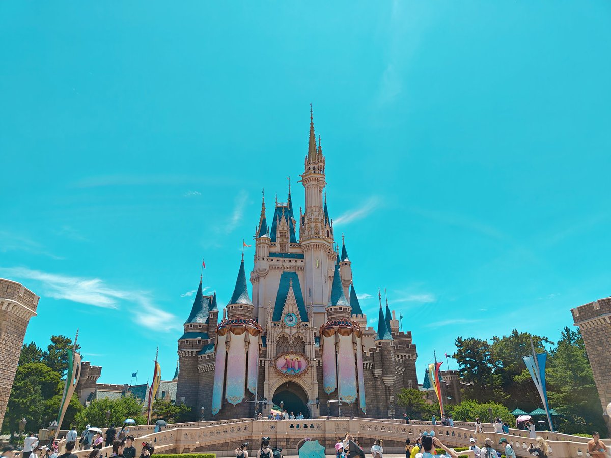 orange00701's tweet photo. Hi,Disney
日本のディズニーランドへ行ってきた感動は忘れられません。素晴らしい経験でした！
The experience of visiting Japan's Disneyland was unforgettable. It was a fantastic journey! https://t.co/m7TGXcTiGu