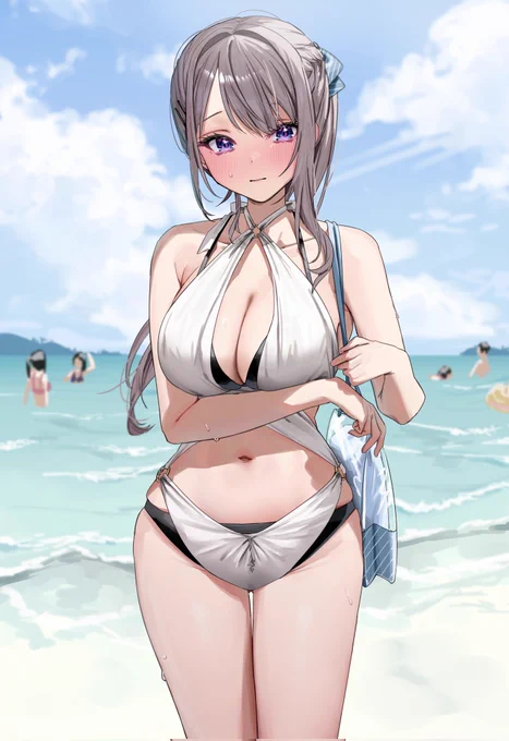 (や、やっぱり…もっと布多いのにすれば良かった……)