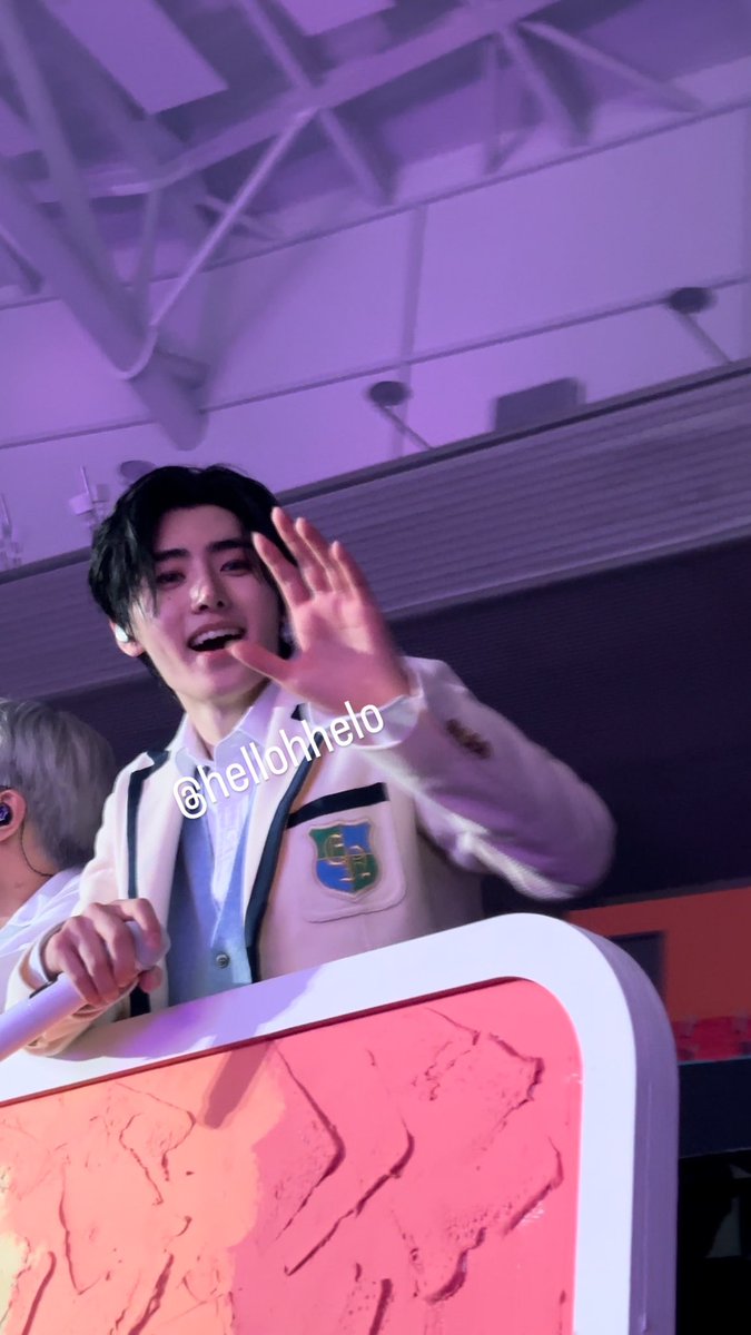 hellohhelo's tweet photo. So far the best concert ever! Words can’t express how happy I am during this moment 🥹 Thank you @ENHYPEN_members! You all did very well! I love you all! 🥹 Can’t wait to see you again 🤍

#FATE_IN_SEOUL #FATE_IN_SEOUL_D2 https://t.co/AR8LSdrOOx