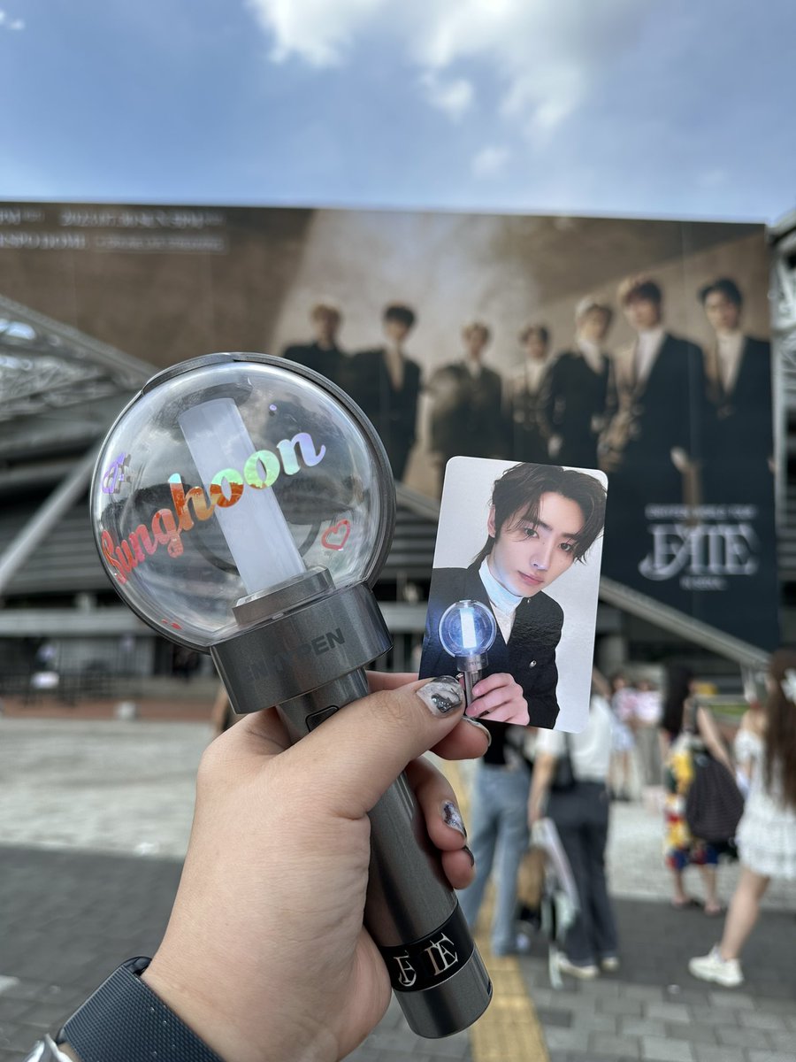 hellohhelo's tweet photo. So far the best concert ever! Words can’t express how happy I am during this moment 🥹 Thank you @ENHYPEN_members! You all did very well! I love you all! 🥹 Can’t wait to see you again 🤍

#FATE_IN_SEOUL #FATE_IN_SEOUL_D2 https://t.co/AR8LSdrOOx