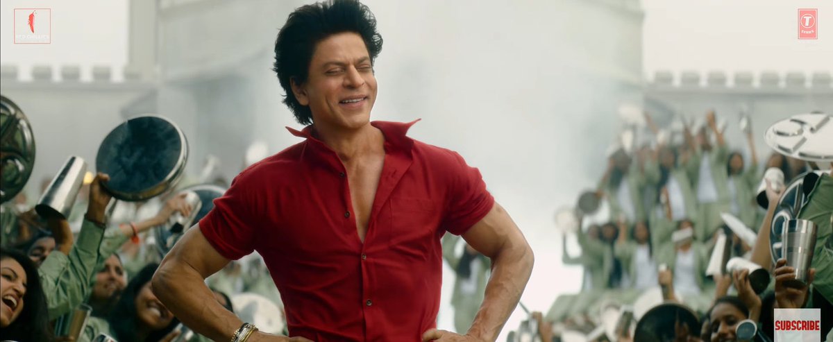 JoySRKian_2's tweet photo. That BGM is enough to give goosebumps. ♥️

#ZindaBanda https://t.co/wQJ7Qno3Ne