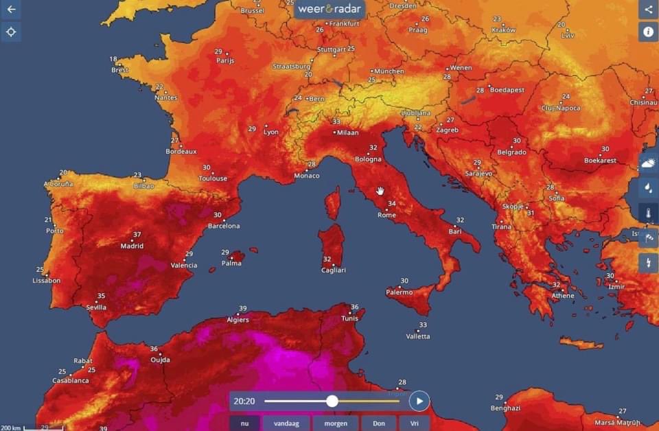 2018 vs 2023.

Same temperatures, different color scheme. 

That’s called propaganda. #ClimateScam