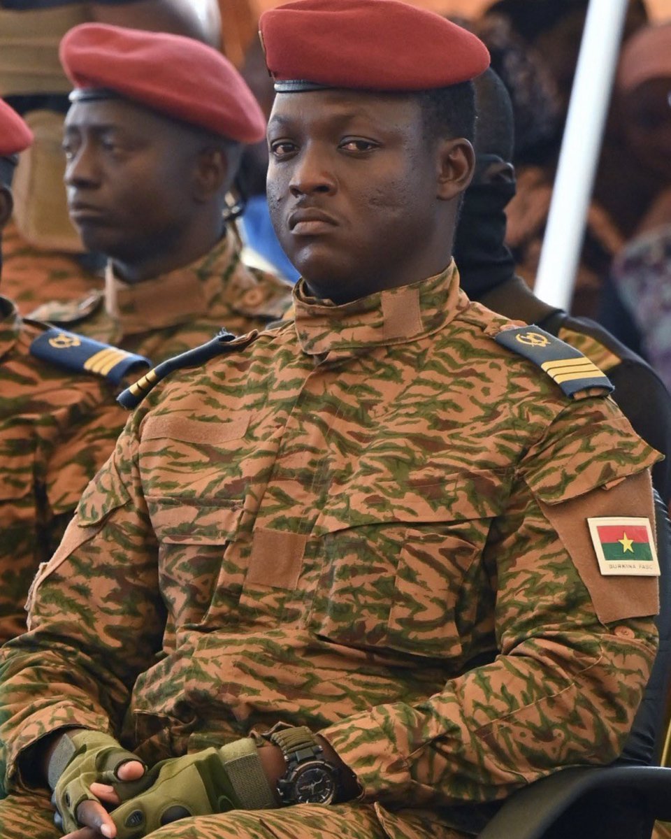 DonaldBKipkorir's tweet image. Capt. Ibrahim Traore, 35, President of Burkina Faso is the future of New Dawn for Africa. Hope he will lead Africa in true decolonization &amp;amp; end Africa’s former colonial rulers from exploiting Africa’s abundant resources whilst Africa is steeped in poverty, disease &amp;amp; civil wars.