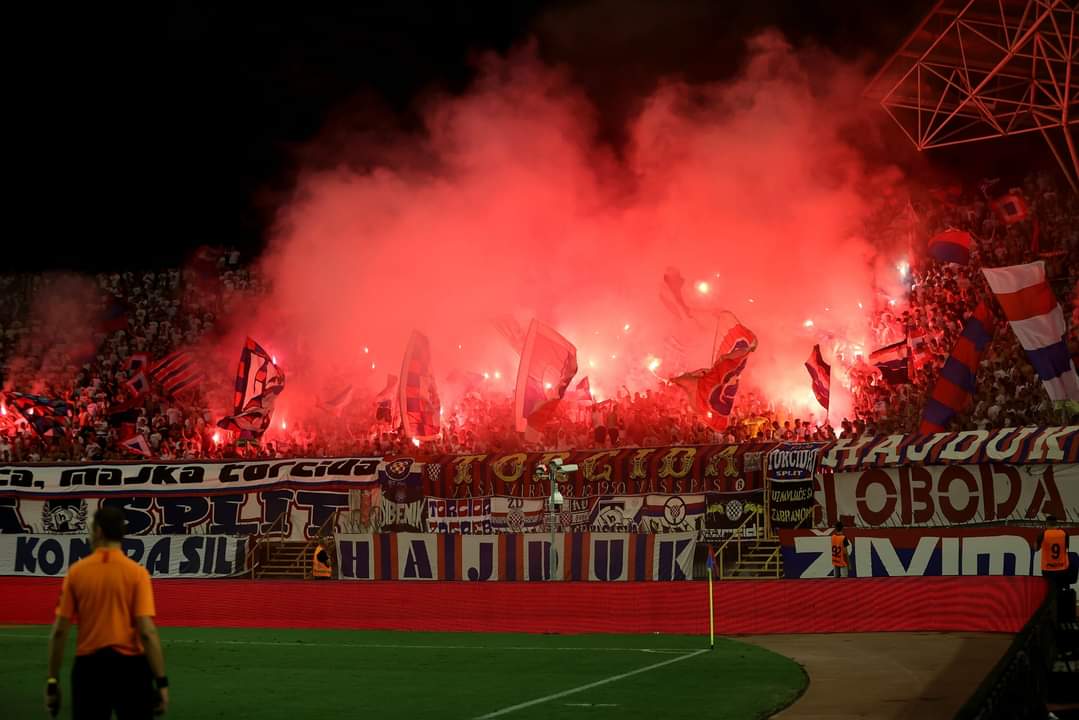 101ULTRAS tweet picture