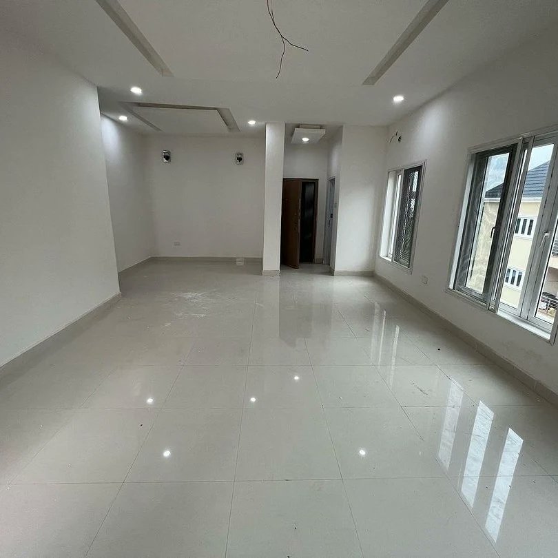 fortcubesrealty's tweet photo. A New 4 Bedroom Terrace Duplex with Boys Quarters Available FOR SALE
Location: Utako, Abuja
Price: N165M
For Inspection:
07055550475 https://t.co/3oreDdwfph