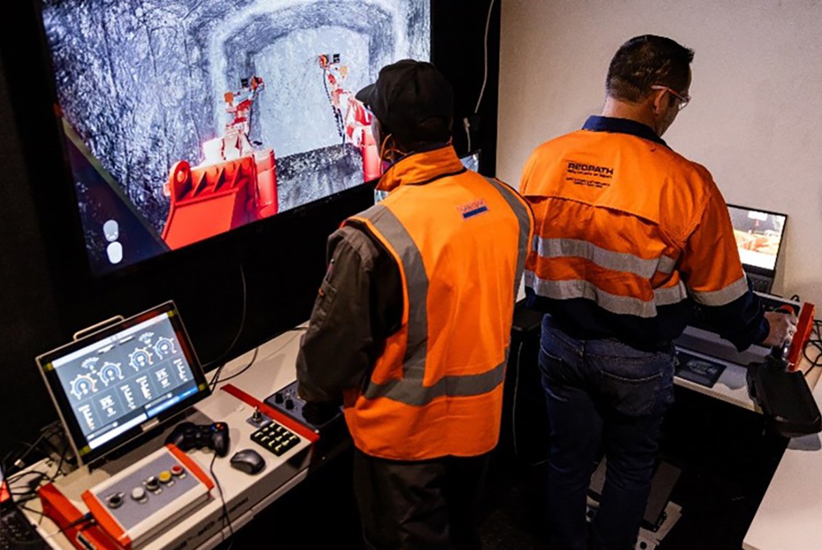 im_mining's tweet image. Harnessing #simulation technology in upskilling its personnel, #miningcontractor #RedpathMining #SouthAfrica is employing state-of-the-art #digitaltrainers from @Sandvik_Mining as part of a global framework agreement rb.gy/qyyoq