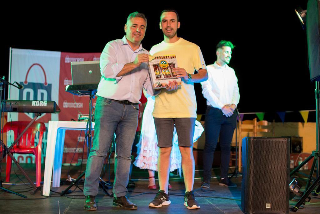 PSOE_Almeria's tweet photo. 🏴󠁧󠁢󠁥󠁮󠁧󠁿 I Pregón de las fiestas de @ParajeGuillen de La Cañada. Un pregón muy emotivo a cargo de nuestro concejal @antonioruano77 https://t.co/deFfob4JNE