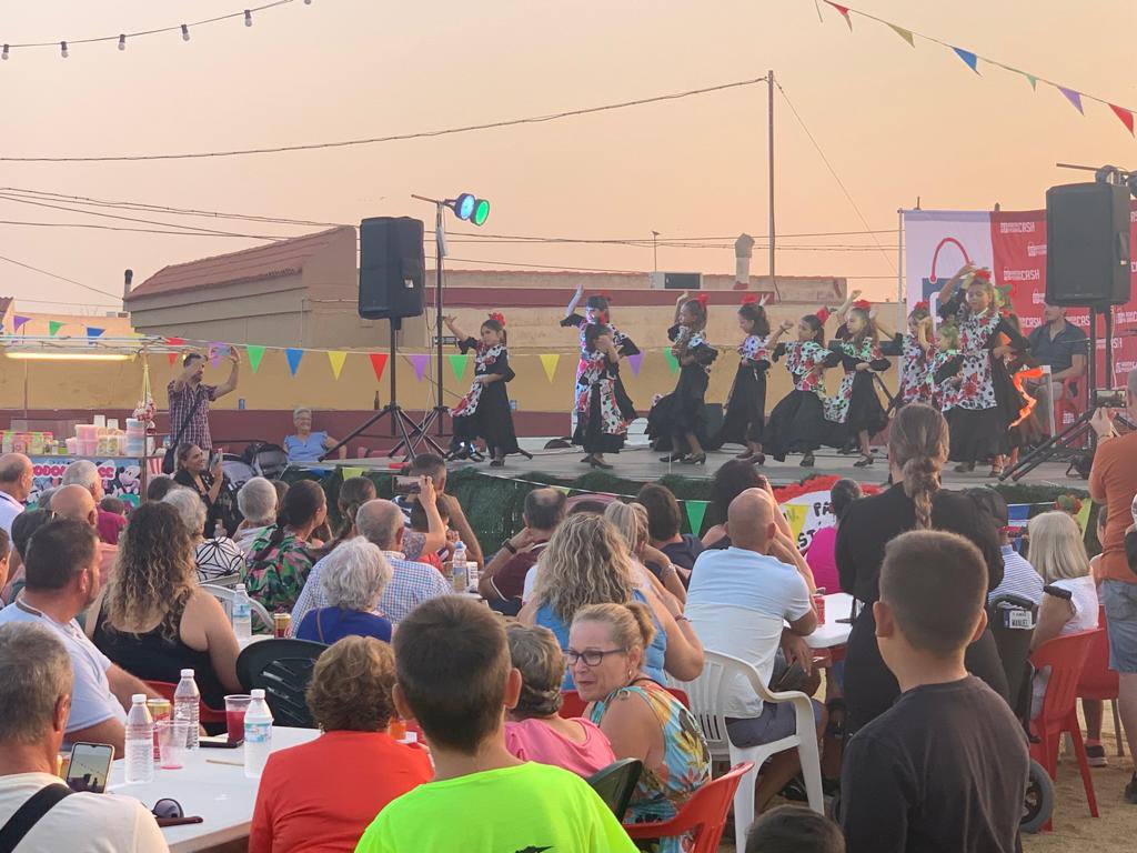 PSOE_Almeria's tweet photo. 🏴󠁧󠁢󠁥󠁮󠁧󠁿 I Pregón de las fiestas de @ParajeGuillen de La Cañada. Un pregón muy emotivo a cargo de nuestro concejal @antonioruano77 https://t.co/deFfob4JNE