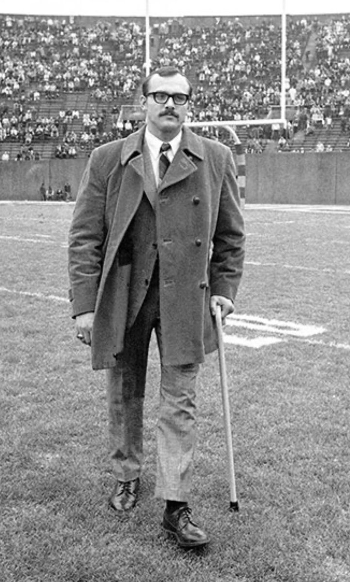 VintageSteelers's tweet photo. OTD 1970…Still suffering from wounds he received in Vietnam, Rocky Bleier reports to Steelers training camp. 
The Steelers would place him on IR and pay his salary for the year!!!!
“That’s the kind of family the Rooney’s were…they bought me time. They bought me a chance.” https://t.co/c1rgoEOgzu