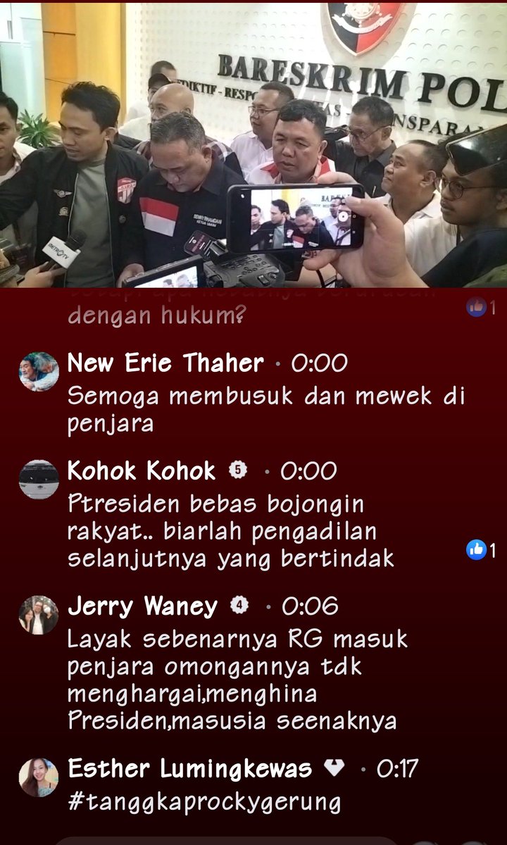Sekelompok relawan pendukung Presiden Joko Widodo melaporkan pengamat politik Rocky Gerung ke Bareskrim Polri, Senin (31/7/2023).

Mereka melaporkan Rocky akibat hinaan yang dilontarkan olehnya terhadap Jokowi. 

#PenjarakanRockyGerung