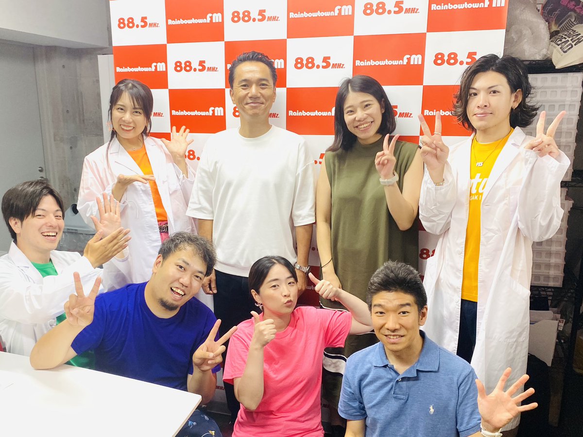 playApart1031's tweet photo. 本日レインボータウンFM📻
『プレアパのドラマ研究所』
ゲストのお2人✨楽しい時間を
ありがとうございました☺️

🔵俳優　#清水伸 様
#朝ドラらんまん　出演中✨

🟡ホリデーアーチ合同会社
https://t.co/9XjNqCa4o0
代表取締役　西田由貴子様

見逃した方は☞ https://t.co/qnFnOEVMA6

#SSCシェアハピラジオ
#レインボータウンFM
#プレアパのドラマ研究所