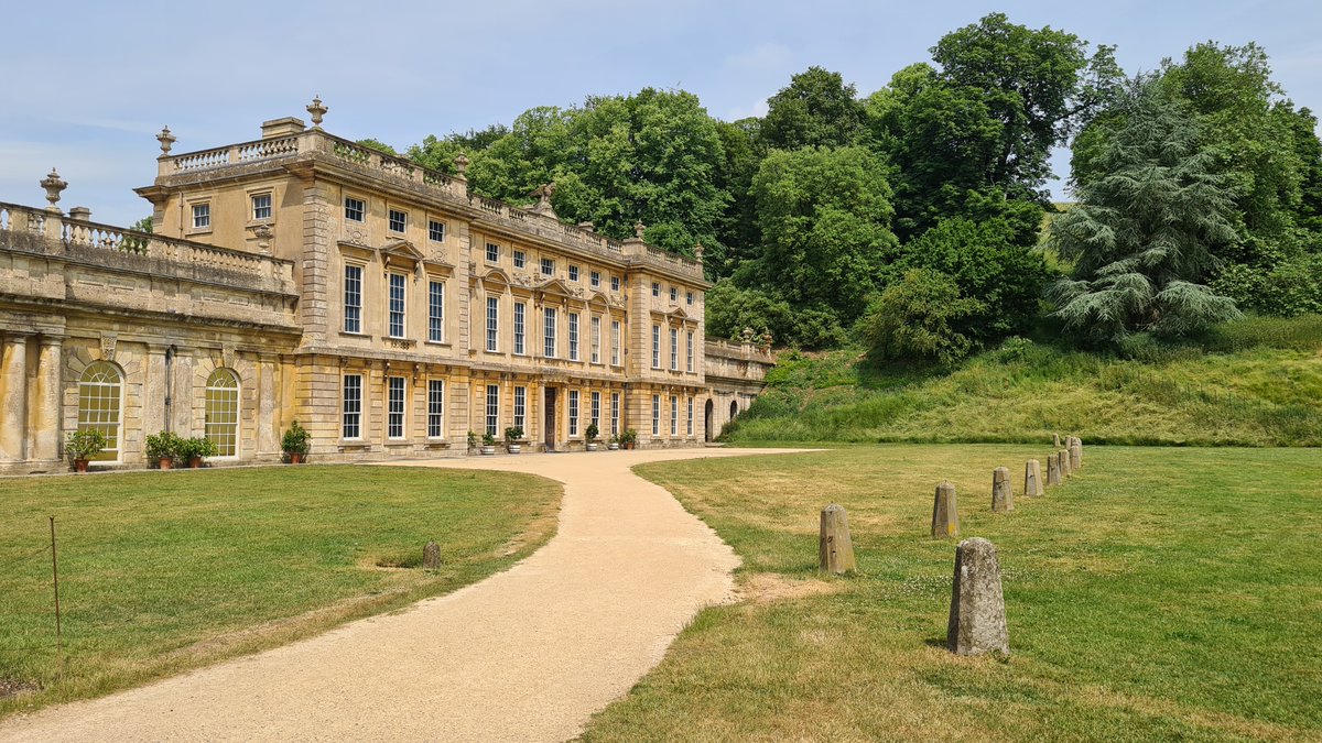 ContoursHoliday's tweet image. Happy Monday everyone! ☀️

Check out this marvellous snap by Contours team member Gosia of Dyrham Park in South Gloucestershire - if you're out exploring the Cotswolds any time soon, be sure to pay a visit to this gorgeous country house and ancient deer park. 😁