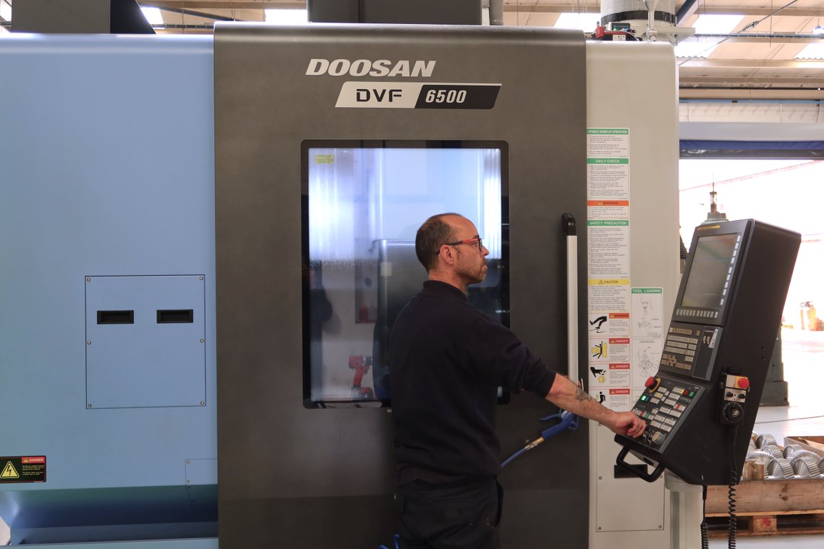 A key to our success lies in our advanced machinery, such as our @MillsCNC #Doosan DVF 6500. This high-performance #CNClathe brings unmatched #precision and accuracy to our #gear production. 👍

For our plant list, visit our website. bit.ly/3Esaoe4  

#CNCGears #UKEng