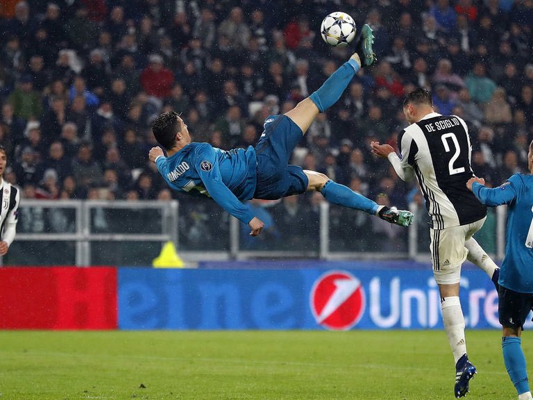 AdrianMagrian's tweet photo. @binance @Cristiano #ForeverCR7 best one https://t.co/ILwjTodnHd