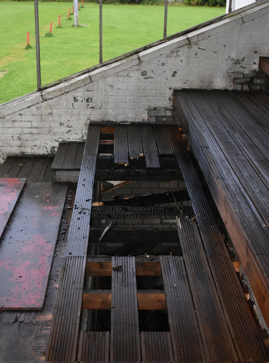 bigchrys2's tweet image. So angry... 

A few hours after yesterday's training this happened - Stands set alight AGAIN! 
Repaired last week using up the last of the clubs timber store. 

@KilmarnockRFC @KillieStandard 
@happyeggshaped @WestRefs 
@PSOSEAyrshire 
@ChSuptHussain 
@Ayrshire_LSO 

⚪🔴🏉😢