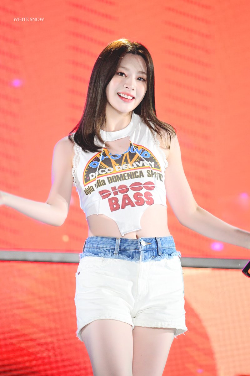 230729 장흥

#세은 #Seeun
#스테이씨 #STAYC

<a href="/STAYC_official/">STAYC(스테이씨)</a>