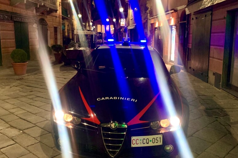 Radio1Rai's tweet photo. 🔵#Genova Ucciso perché voleva cambiare posto di lavoro. È quanto emergerebbe nelle motivazioni che hanno portato al fermo di due persone, per l'omicidio del giovane egiziano, ritrovato a Santa Margherita Ligure. Il ragazzo è stato accoltellato, legato e gettato in mare https://t.co/b7GXL7buoe
