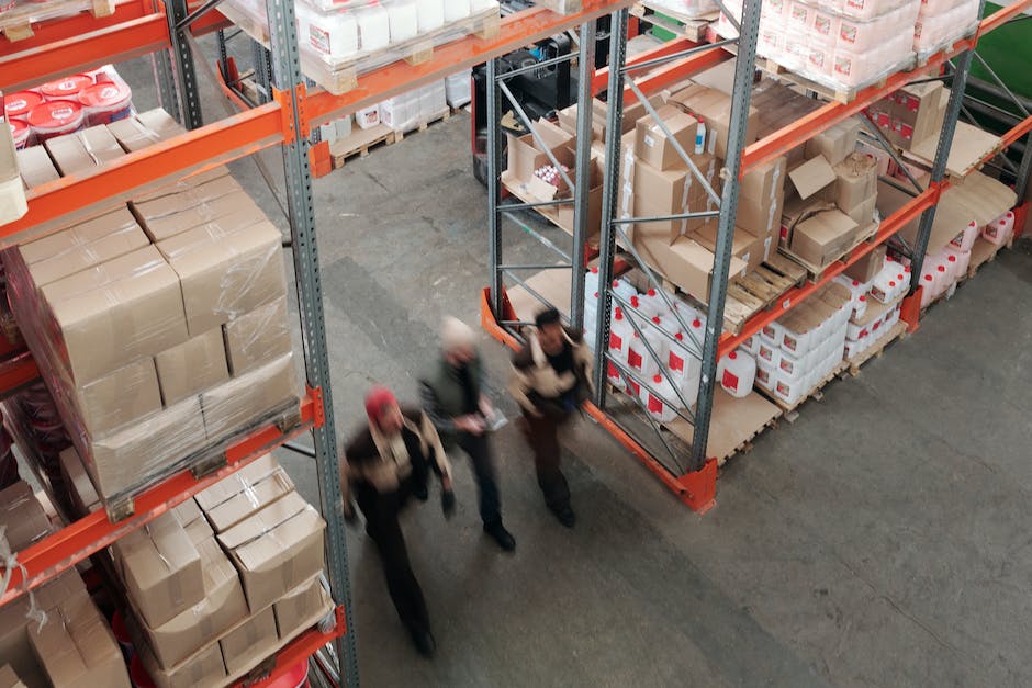 tcb_group's tweet photo. In need of warehousing requirements in the UK? Look no further than TCB Group. Offering order replacement, pick and pack, remote inventory management, cargo handling, customs solution and transportation. https://t.co/GRQ81f5Ckp