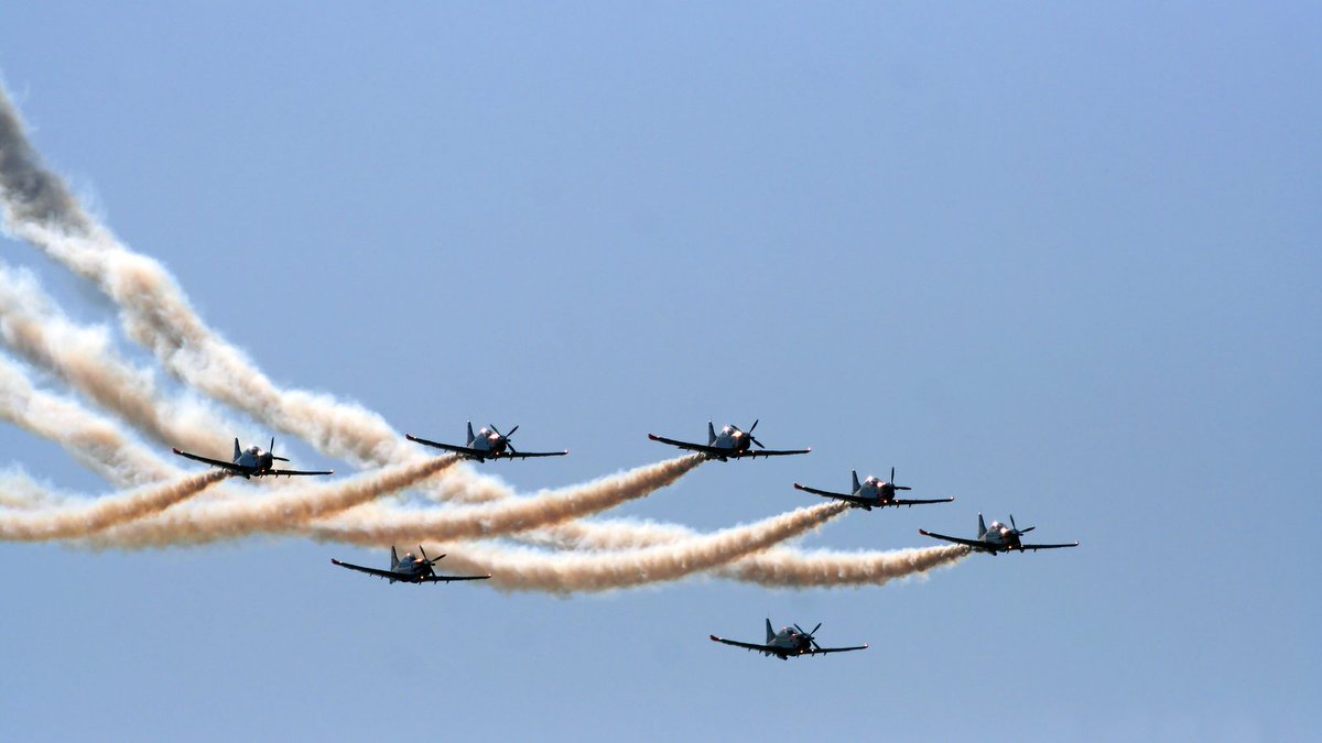 Уште 47 дена до големиот #Аеромитинг за 100 години од Аероклубот Скопје. Сите информации на skopje.aero #100годиниНашаАвијација #АероклубСкопје
Ве молиме споделете.