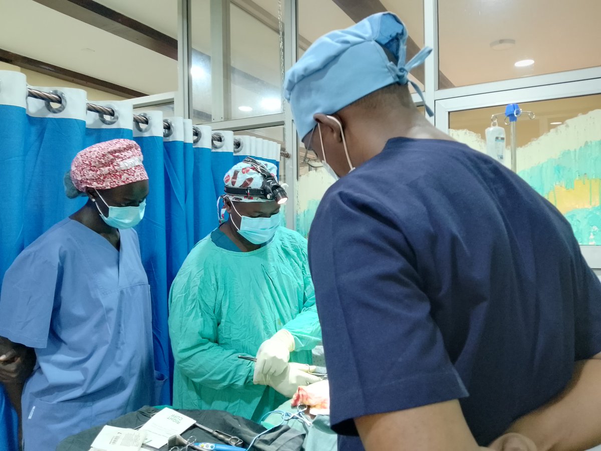 BusogaHealth's tweet photo. Hope and Healing Center- Kiwany (@HHC_Kiwanyi), a center of excellence, kicks off a 2-week Hernia camp. Residents will gain hernia management skills, and free surgeries will be provided. Together, we're transforming surgical care! #globalsurgery #HerniaManagement #FreeSurgeries https://t.co/yxM3e7cRcQ
