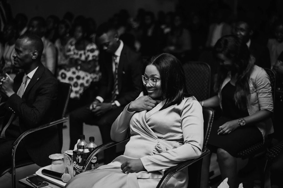 Clc_Ibadan's tweet image. God has given us the gift of Pastor Ife @mofoluwakejayeola here @clc_ibadan 

Thank you for giving to the Lord, thank you for your large heart, sacrifices, all you do &amp;amp; represent Ma. We love &amp;amp; celebrate you dearly Ma.

Happy Birthday Pastor Ife!

#clcibadan
#madeinclc
#Clctribe