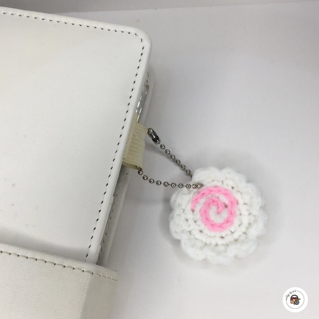 jagiguib's tweet photo. crochet naruto fishcake 🍥 https://t.co/yx2jLNnfam