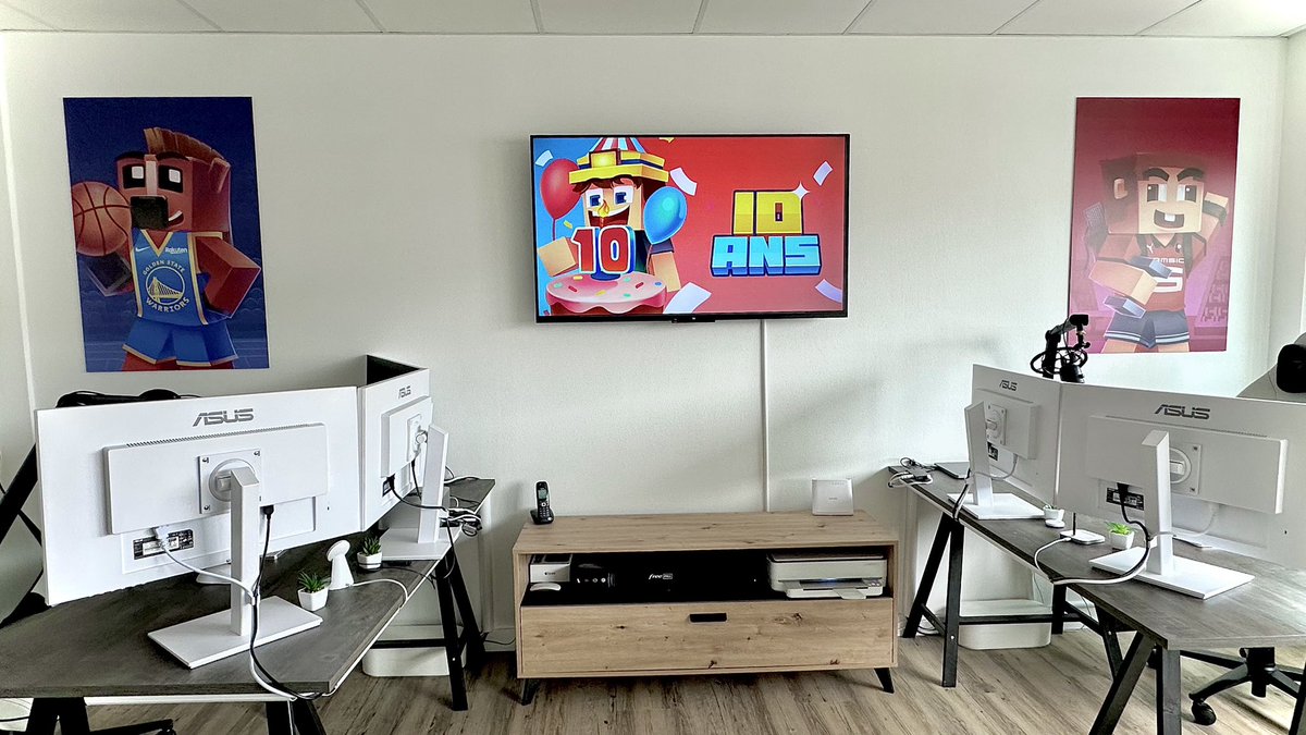 GILL0WEL tweet media